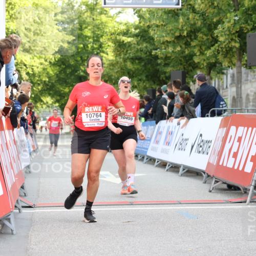 08.06.2024 - REWE Women's Run Strokosch-Dieckow http://msf.ph/oto/6245632 09.06.2024 09:55:06 Ziel 10459, 10482, 10483, 10764, 10765 meine-sportfotos.de