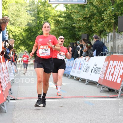 08.06.2024 - REWE Women's Run Strokosch-Dieckow http://msf.ph/oto/6245634 09.06.2024 09:55:06 Ziel 10459, 10482, 10483, 10764, 10765 meine-sportfotos.de