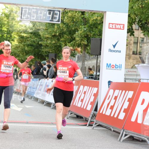 08.06.2024 - REWE Women's Run Strokosch-Dieckow http://msf.ph/oto/6245660 09.06.2024 09:55:12 Ziel 10459, 10482, 10483, 10754 meine-sportfotos.de