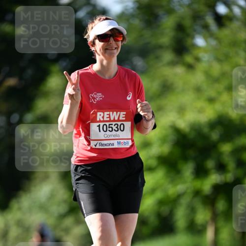 08.06.2024 - REWE Women's Run Dr. Thomas Lammeyer http://msf.ph/oto/6245716 09.06.2024 09:24:30 Laufen 10530 meine-sportfotos.de