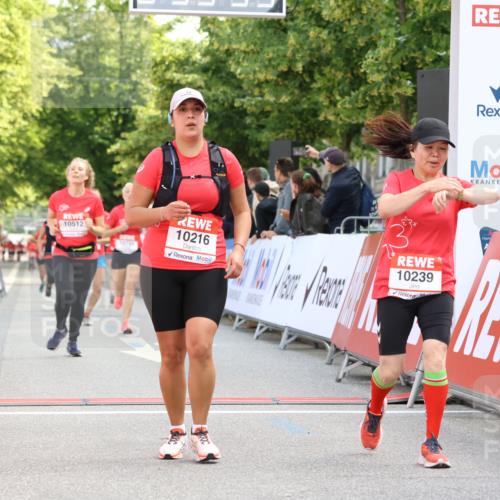 08.06.2024 - REWE Women's Run Strokosch-Dieckow http://msf.ph/oto/6245792 09.06.2024 09:56:02 Ziel 10002, 10038, 10106, 10184, 10216, 10239, 10512, 10758, 10795 meine-sportfotos.de