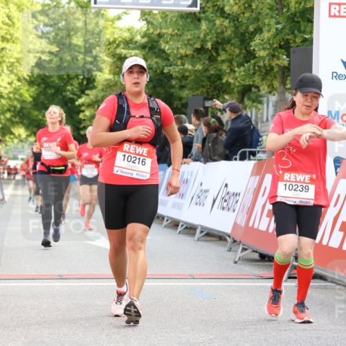 08.06.2024 - REWE Women's Run Strokosch-Dieckow http://msf.ph/oto/6245795 09.06.2024 09:56:02 Ziel 10002, 10038, 10106, 10184, 10216, 10239, 10512, 10758, 10795 meine-sportfotos.de