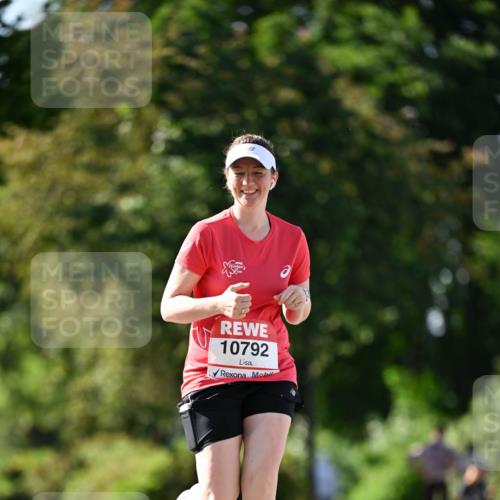 08.06.2024 - REWE Women's Run Dr. Thomas Lammeyer http://msf.ph/oto/6245818 09.06.2024 09:24:46 Laufen 10792 meine-sportfotos.de