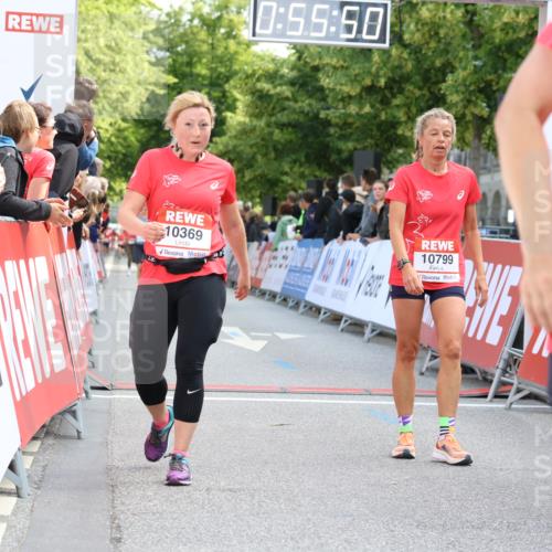 08.06.2024 - REWE Women's Run Strokosch-Dieckow http://msf.ph/oto/6245841 09.06.2024 09:56:19 Ziel 10029, 10043, 10117, 10263, 10369, 10595, 10799 meine-sportfotos.de