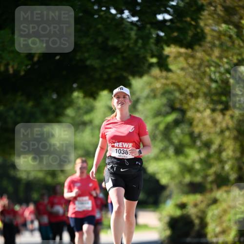 08.06.2024 - REWE Women's Run Dr. Thomas Lammeyer http://msf.ph/oto/6245844 09.06.2024 09:24:50 Laufen 1038 meine-sportfotos.de
