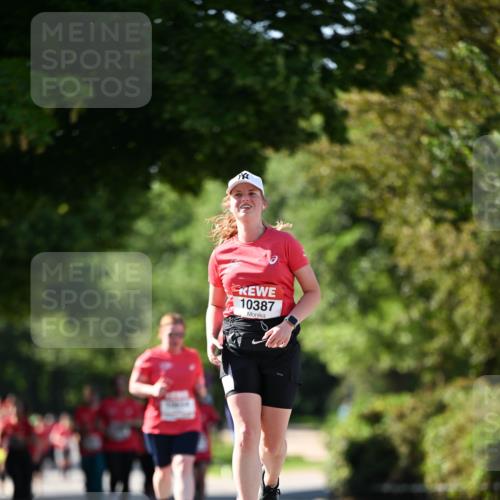 08.06.2024 - REWE Women's Run Dr. Thomas Lammeyer http://msf.ph/oto/6245845 09.06.2024 09:24:51 Laufen 10387 meine-sportfotos.de