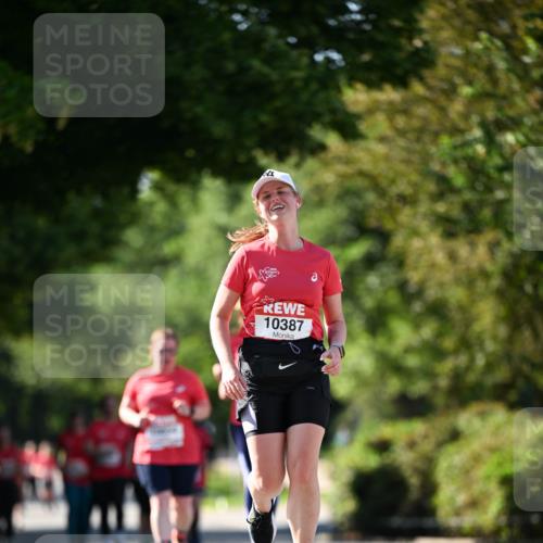 08.06.2024 - REWE Women's Run Dr. Thomas Lammeyer http://msf.ph/oto/6245850 09.06.2024 09:24:51 Laufen 10387 meine-sportfotos.de