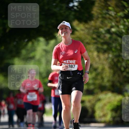 08.06.2024 - REWE Women's Run Dr. Thomas Lammeyer http://msf.ph/oto/6245864 09.06.2024 09:24:52 Laufen 387 meine-sportfotos.de