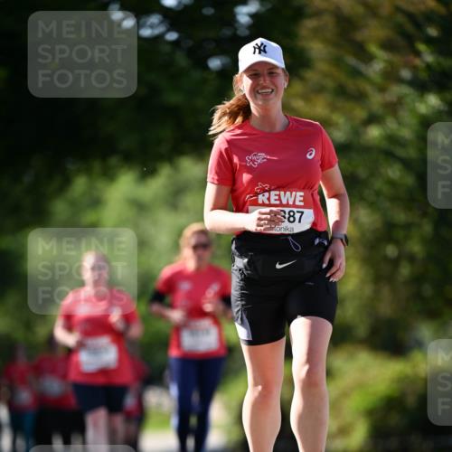 08.06.2024 - REWE Women's Run Dr. Thomas Lammeyer http://msf.ph/oto/6245872 09.06.2024 09:24:53 Laufen 387 meine-sportfotos.de