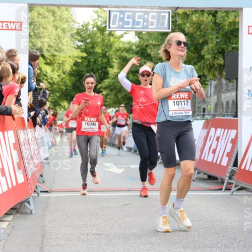 08.06.2024 - REWE Women's Run Strokosch-Dieckow http://msf.ph/oto/6245878 09.06.2024 09:56:27 Ziel 10029, 10030, 10043, 10117, 10441, 10442, 10528, 10755 meine-sportfotos.de