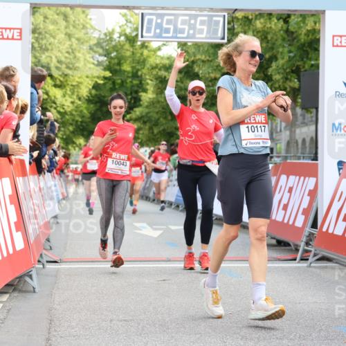 08.06.2024 - REWE Women's Run Strokosch-Dieckow http://msf.ph/oto/6245881 09.06.2024 09:56:27 Ziel 10029, 10030, 10043, 10117, 10441, 10442, 10528, 10755 meine-sportfotos.de