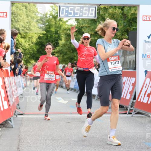 08.06.2024 - REWE Women's Run Strokosch-Dieckow http://msf.ph/oto/6245884 09.06.2024 09:56:27 Ziel 10029, 10030, 10043, 10117, 10441, 10442, 10528, 10755 meine-sportfotos.de