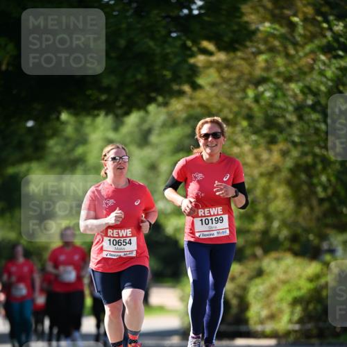 08.06.2024 - REWE Women's Run Dr. Thomas Lammeyer http://msf.ph/oto/6245891 09.06.2024 09:24:55 Laufen 10654, 10199 meine-sportfotos.de