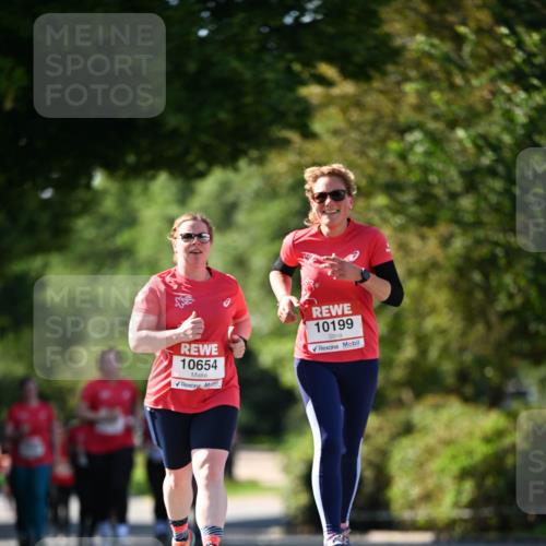 08.06.2024 - REWE Women's Run Dr. Thomas Lammeyer http://msf.ph/oto/6245892 09.06.2024 09:24:55 Laufen 10654, 10199 meine-sportfotos.de