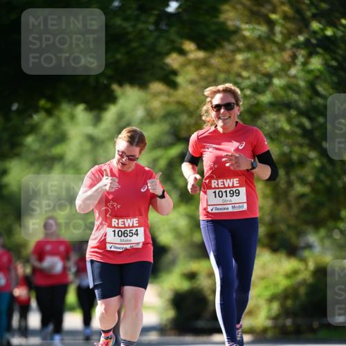 08.06.2024 - REWE Women's Run Dr. Thomas Lammeyer http://msf.ph/oto/6245901 09.06.2024 09:24:56 Laufen 10654, 10199 meine-sportfotos.de
