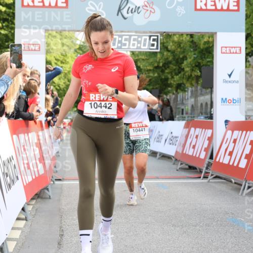 08.06.2024 - REWE Women's Run Strokosch-Dieckow http://msf.ph/oto/6245909 09.06.2024 09:56:34 Ziel 10030, 10441, 10442, 10528, 10728, 10744, 10755 meine-sportfotos.de
