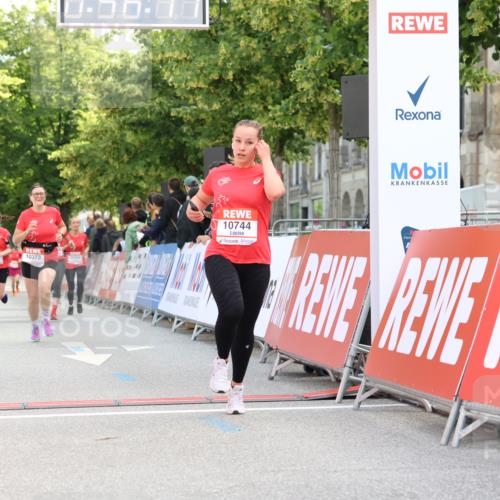 08.06.2024 - REWE Women's Run Strokosch-Dieckow http://msf.ph/oto/6245940 09.06.2024 09:56:41 Ziel 10283, 10354, 10373, 10601, 10715, 10728, 10744 meine-sportfotos.de