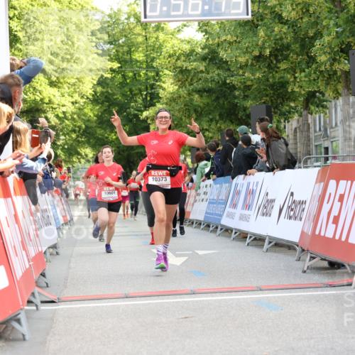 08.06.2024 - REWE Women's Run Strokosch-Dieckow http://msf.ph/oto/6245955 09.06.2024 09:56:43 Ziel 10283, 10354, 10373, 10601, 10715, 10744 meine-sportfotos.de