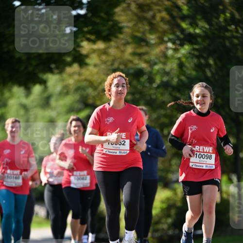 08.06.2024 - REWE Women's Run Dr. Thomas Lammeyer http://msf.ph/oto/6245957 09.06.2024 09:25:05 Laufen 10100, 10082, 1952, 10098 meine-sportfotos.de