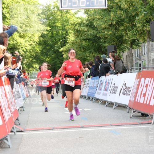 08.06.2024 - REWE Women's Run Strokosch-Dieckow http://msf.ph/oto/6245961 09.06.2024 09:56:43 Ziel 10283, 10354, 10373, 10601, 10715, 10744 meine-sportfotos.de
