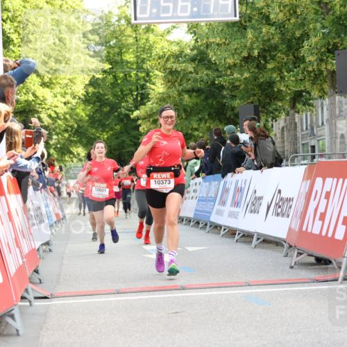 08.06.2024 - REWE Women's Run Strokosch-Dieckow http://msf.ph/oto/6245964 09.06.2024 09:56:43 Ziel 10283, 10354, 10373, 10601, 10715, 10744 meine-sportfotos.de
