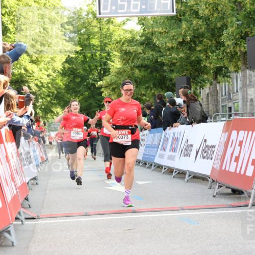 08.06.2024 - REWE Women's Run Strokosch-Dieckow http://msf.ph/oto/6245968 09.06.2024 09:56:43 Ziel 10283, 10354, 10373, 10601, 10715, 10744 meine-sportfotos.de