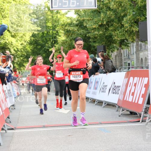 08.06.2024 - REWE Women's Run Strokosch-Dieckow http://msf.ph/oto/6245978 09.06.2024 09:56:44 Ziel 10283, 10354, 10373, 10601, 10715, 10744 meine-sportfotos.de