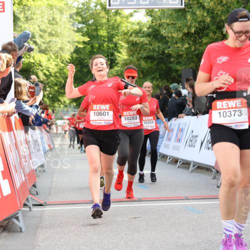 08.06.2024 - REWE Women's Run Strokosch-Dieckow http://msf.ph/oto/6245998 09.06.2024 09:56:46 Ziel 10283, 10347, 10354, 10373, 10601, 10715, 10744 meine-sportfotos.de