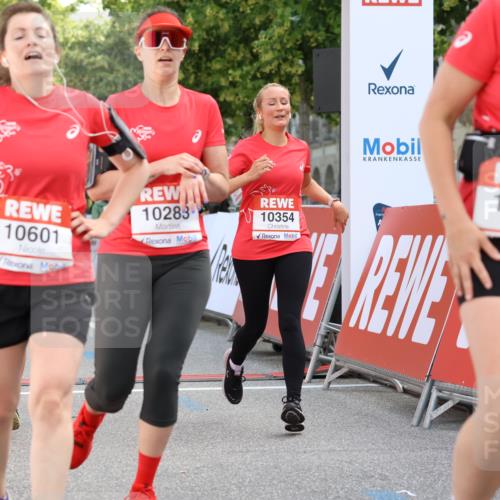 08.06.2024 - REWE Women's Run Strokosch-Dieckow http://msf.ph/oto/6246010 09.06.2024 09:56:48 Ziel 10283, 10332, 10347, 10354, 10373, 10601, 10715 meine-sportfotos.de