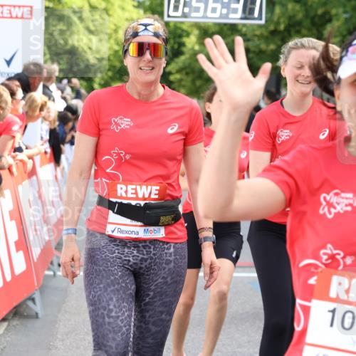 08.06.2024 - REWE Women's Run Strokosch-Dieckow http://msf.ph/oto/6246040 09.06.2024 09:57:01 Ziel 10094, 10126, 10261, 10309, 10329, 10465, 10565, 10603, 10652, 10660 meine-sportfotos.de