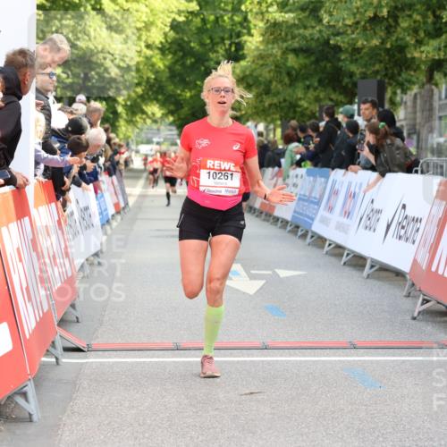 08.06.2024 - REWE Women's Run Strokosch-Dieckow http://msf.ph/oto/6246049 09.06.2024 09:57:05 Ziel 10261, 10329, 10547, 10652 meine-sportfotos.de