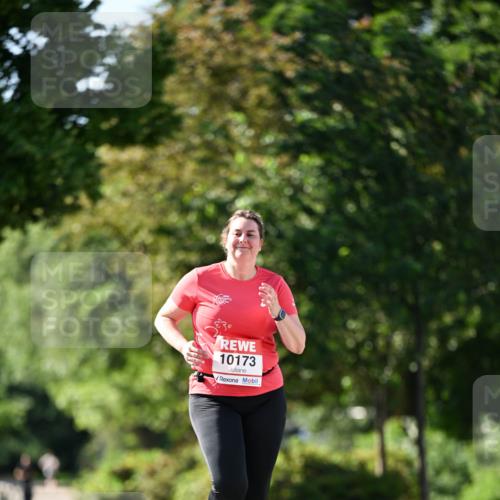 08.06.2024 - REWE Women's Run Dr. Thomas Lammeyer http://msf.ph/oto/6246061 09.06.2024 09:25:24 Laufen 10173 meine-sportfotos.de