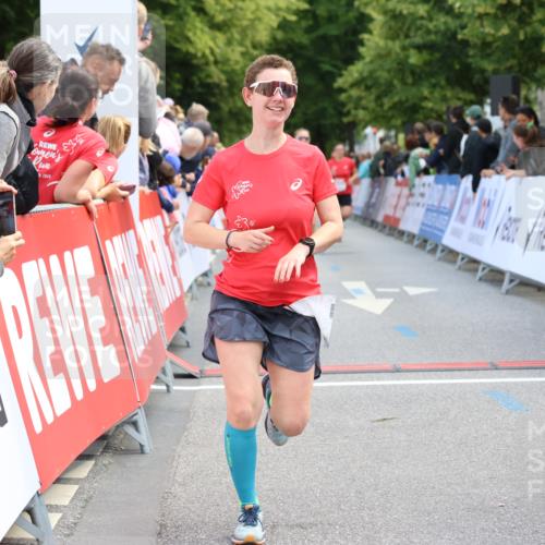 08.06.2024 - REWE Women's Run Strokosch-Dieckow http://msf.ph/oto/6246221 09.06.2024 09:57:44 Ziel 10128, 10238, 10351, 10413, 10455, 10770, 10794 meine-sportfotos.de