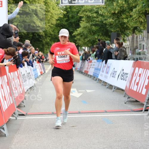 08.06.2024 - REWE Women's Run Strokosch-Dieckow http://msf.ph/oto/6246410 09.06.2024 09:58:36 Ziel 10067, 10295, 10365, 10762 meine-sportfotos.de