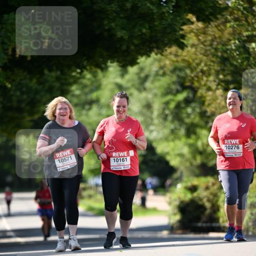 08.06.2024 - REWE Women's Run Dr. Thomas Lammeyer http://msf.ph/oto/6246457 09.06.2024 09:26:21 Laufen 10571, 10161, 10276 meine-sportfotos.de