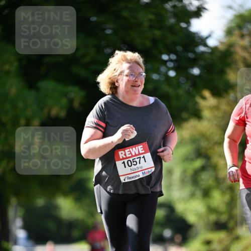 08.06.2024 - REWE Women's Run Dr. Thomas Lammeyer http://msf.ph/oto/6246512 09.06.2024 09:26:27 Laufen 10571 meine-sportfotos.de