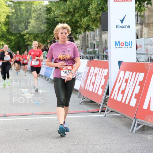 08.06.2024 - REWE Women's Run Strokosch-Dieckow http://msf.ph/oto/6246581 09.06.2024 09:59:25 Ziel 10135, 10218, 10226, 10346, 10509, 10602, 10739 meine-sportfotos.de