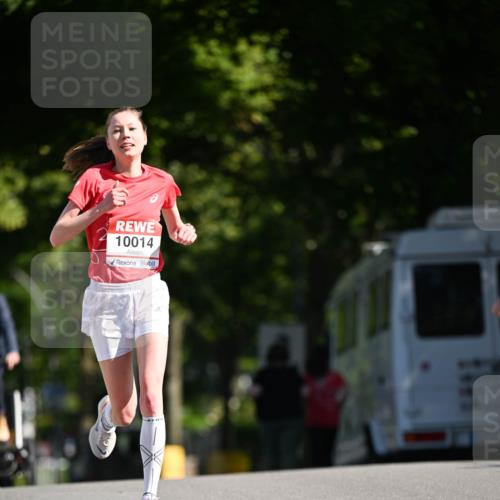 08.06.2024 - REWE Women's Run Dr. Thomas Lammeyer http://msf.ph/oto/6246600 09.06.2024 09:28:34 Laufen 10014 meine-sportfotos.de