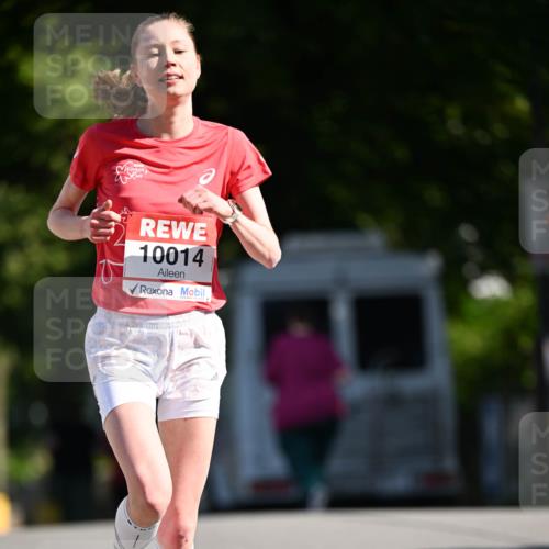 08.06.2024 - REWE Women's Run Dr. Thomas Lammeyer http://msf.ph/oto/6246615 09.06.2024 09:28:35 Laufen 10014 meine-sportfotos.de