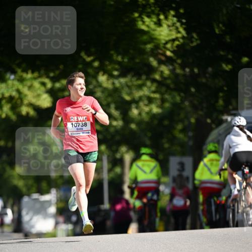 08.06.2024 - REWE Women's Run Dr. Thomas Lammeyer http://msf.ph/oto/6246622 09.06.2024 09:28:48 Laufen 10738 meine-sportfotos.de