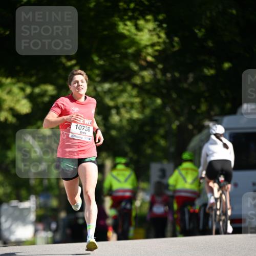 08.06.2024 - REWE Women's Run Dr. Thomas Lammeyer http://msf.ph/oto/6246627 09.06.2024 09:28:48 Laufen 10738 meine-sportfotos.de