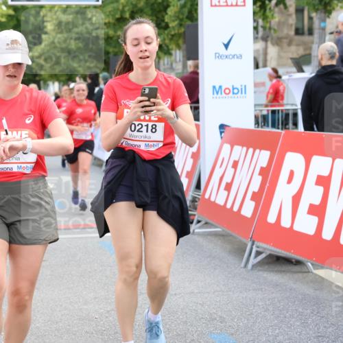 08.06.2024 - REWE Women's Run Strokosch-Dieckow http://msf.ph/oto/6246629 09.06.2024 09:59:36 Ziel 10218, 10273, 10383, 10509, 10579, 10686, 10687, 10688, 10689, 10760, 10791 meine-sportfotos.de