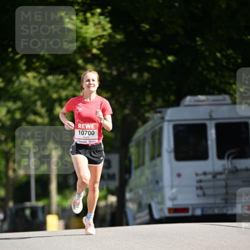 08.06.2024 - REWE Women's Run Dr. Thomas Lammeyer http://msf.ph/oto/6246753 09.06.2024 09:31:40 Laufen 10700 meine-sportfotos.de