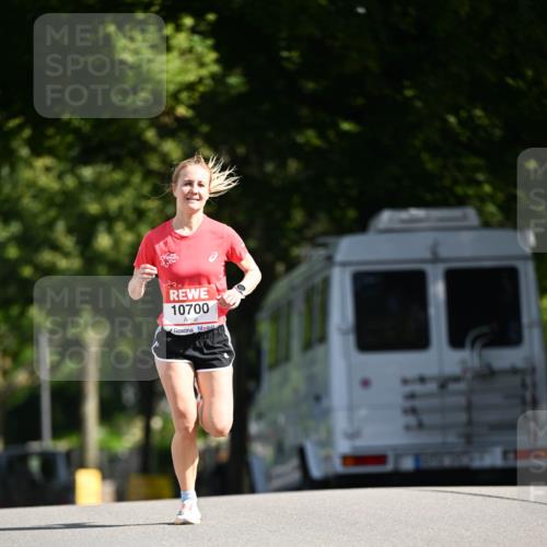 08.06.2024 - REWE Women's Run Dr. Thomas Lammeyer http://msf.ph/oto/6246756 09.06.2024 09:31:40 Laufen 10700 meine-sportfotos.de