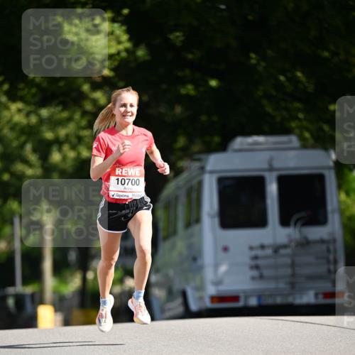 08.06.2024 - REWE Women's Run Dr. Thomas Lammeyer http://msf.ph/oto/6246757 09.06.2024 09:31:40 Laufen 10700 meine-sportfotos.de