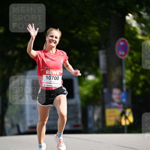 08.06.2024 - REWE Women's Run Dr. Thomas Lammeyer http://msf.ph/oto/6246772 09.06.2024 09:31:42 Laufen 10700 meine-sportfotos.de