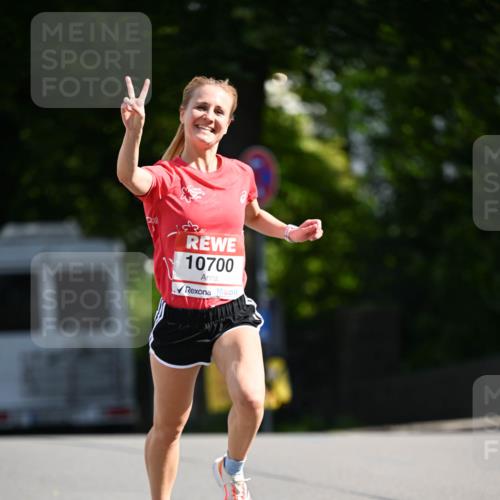 08.06.2024 - REWE Women's Run Dr. Thomas Lammeyer http://msf.ph/oto/6246779 09.06.2024 09:31:42 Laufen 10700 meine-sportfotos.de
