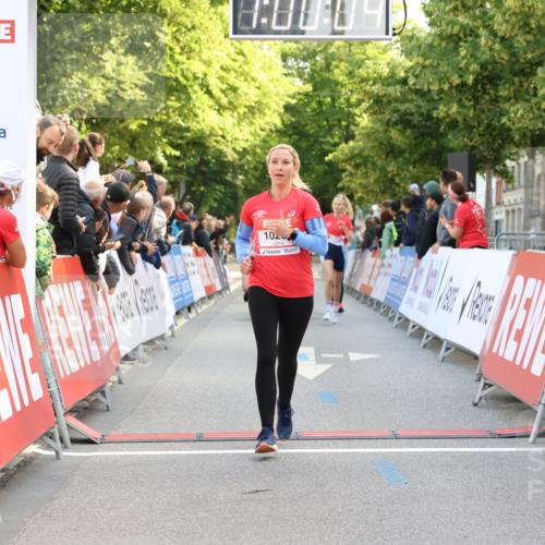 08.06.2024 - REWE Women's Run Strokosch-Dieckow http://msf.ph/oto/6246793 09.06.2024 10:00:33 Ziel 10058, 10089, 10260, 10265, 10316, 10527, 10559 meine-sportfotos.de