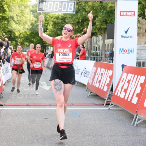08.06.2024 - REWE Women's Run Strokosch-Dieckow http://msf.ph/oto/6246811 09.06.2024 10:00:37 Ziel 10058, 10089, 10260, 10265, 10316, 10527, 10559, 10730 meine-sportfotos.de