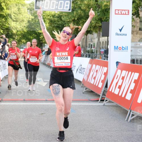 08.06.2024 - REWE Women's Run Strokosch-Dieckow http://msf.ph/oto/6246814 09.06.2024 10:00:37 Ziel 10058, 10089, 10260, 10265, 10316, 10527, 10559, 10730 meine-sportfotos.de
